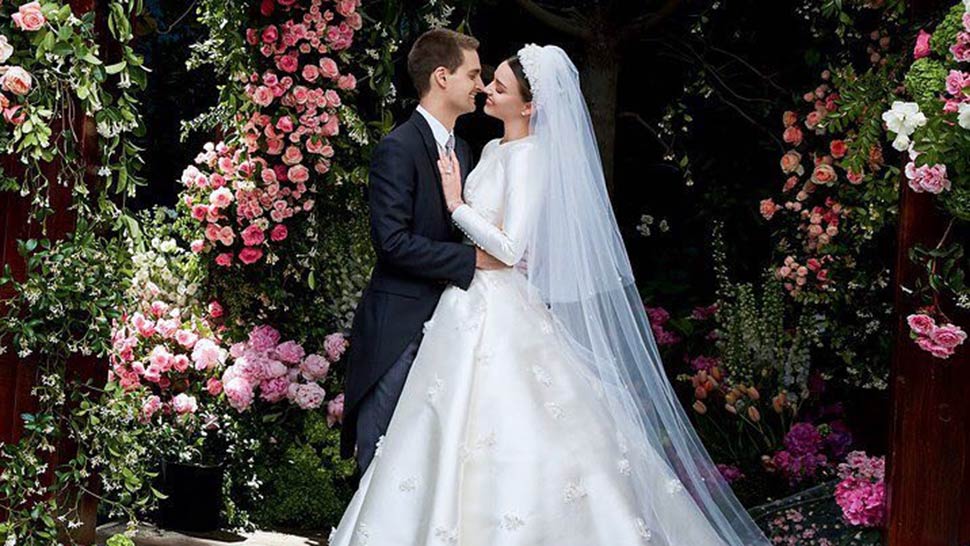 Lotd Miranda Kerr Is A Stunning Bride In Dior Haute Couture