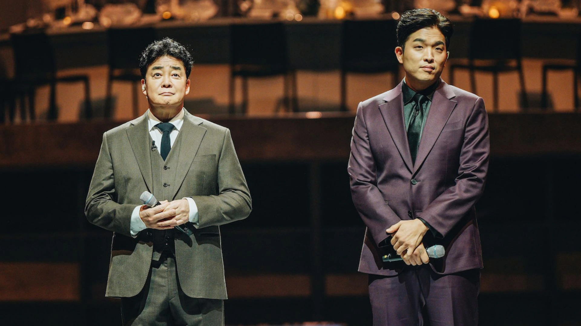 Paik Jong Won and fellow judge Ahn Sung Jae in Culinary Class Wars