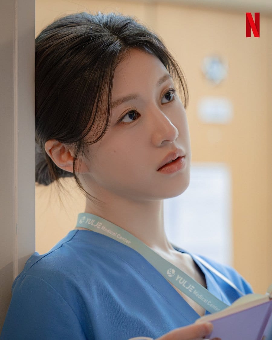 Go Youn Jung as Oh Yi-young in "Resident Playbook." PHOTO: TvN