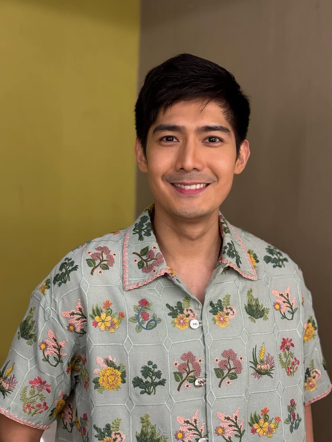 Robi Domingo wearing Filipino-made polos