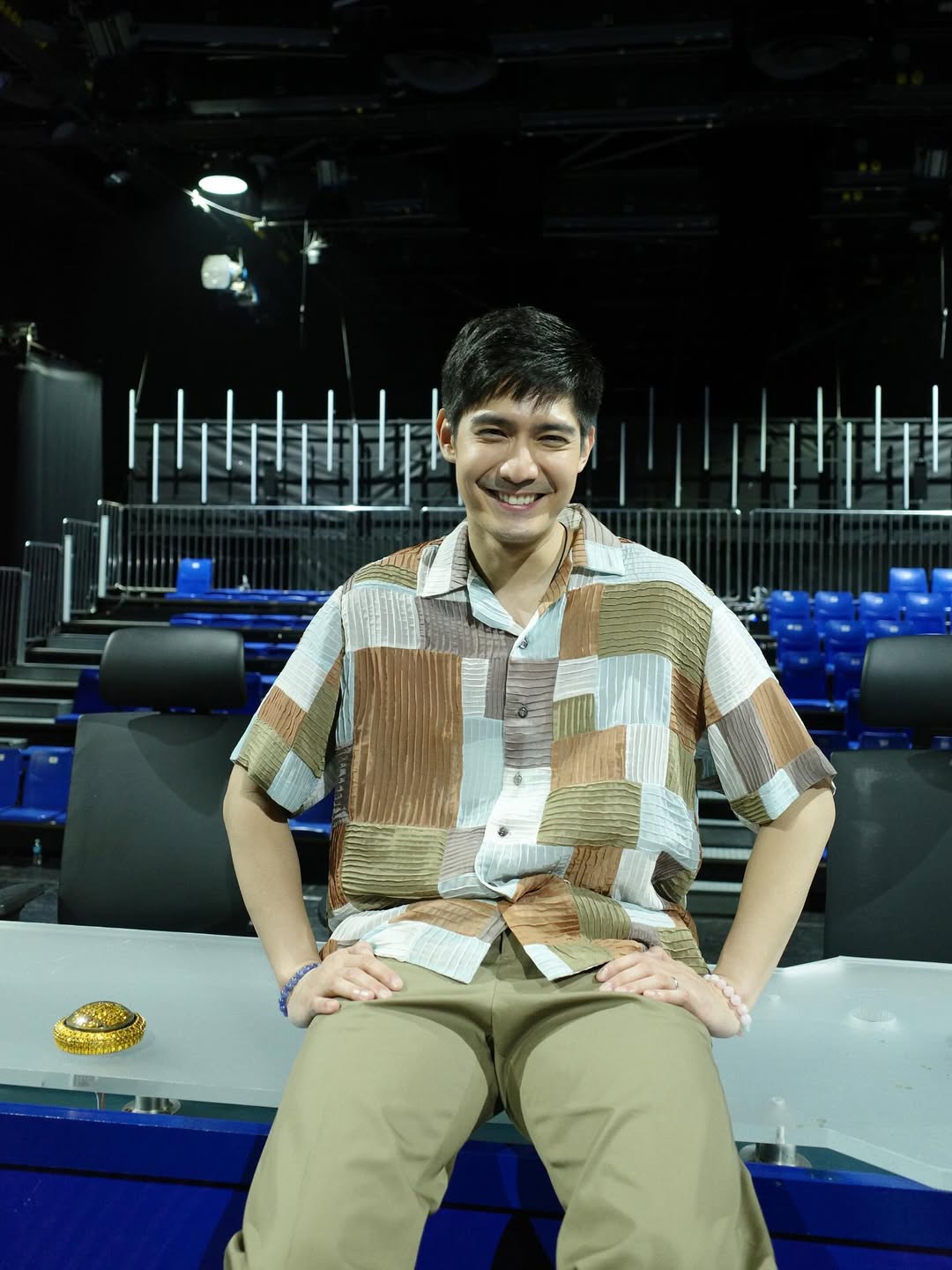 Robi Domingo wearing Filipino-made polos