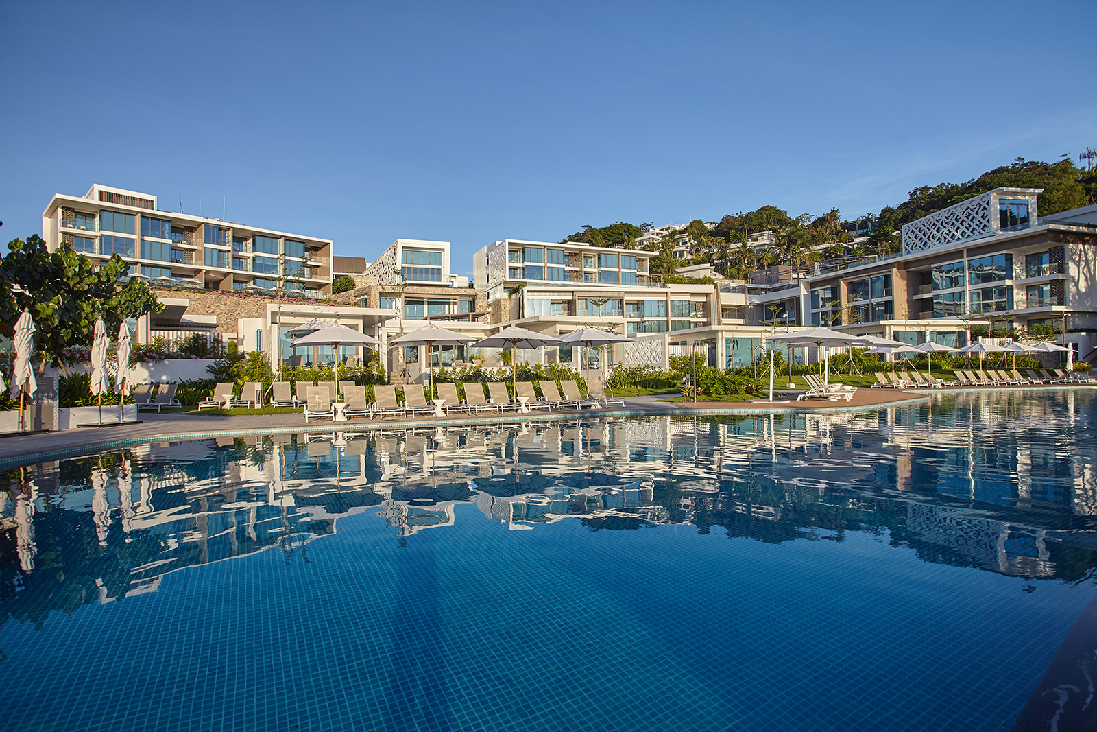 Crimson Resort and Spa Boracay
