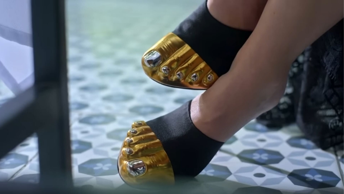 Schiaparelli Trompe-l'oeil mules