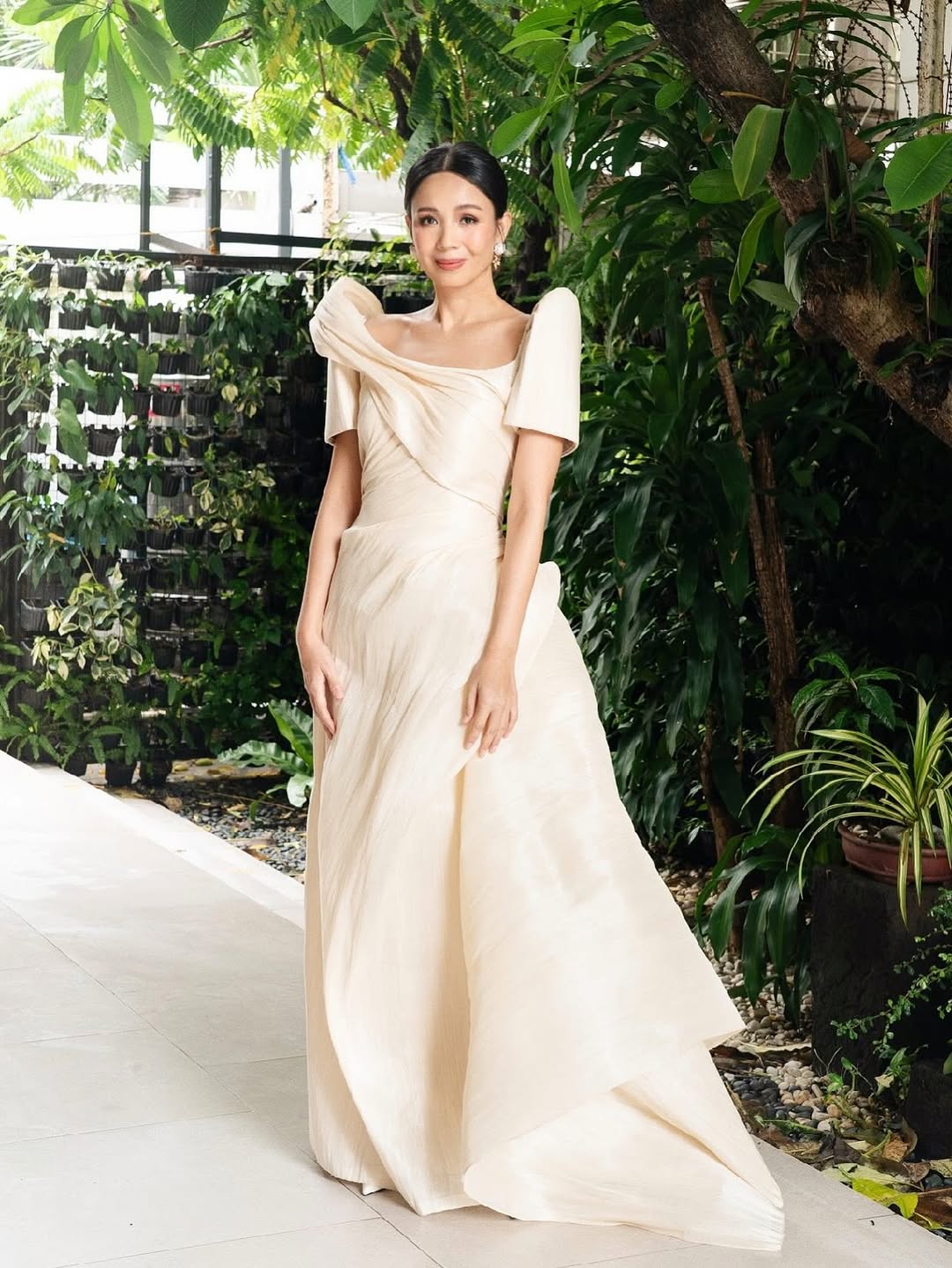 Tootsy Angara in Rajo Laurel