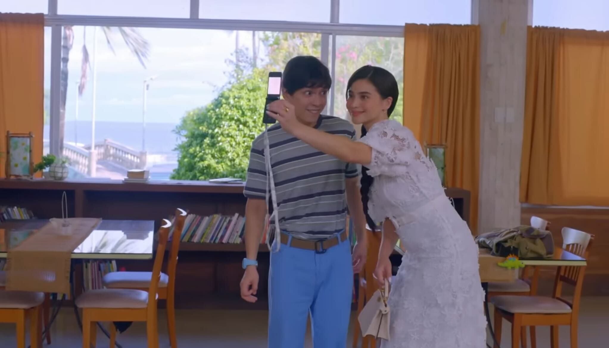 Anne Curtis with a fendi peekaboo bag in IOTNBO ph
