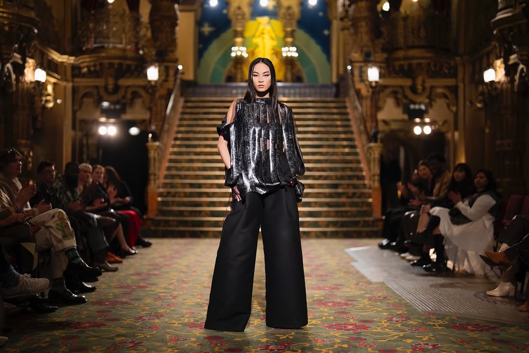 Veejay Floresca Project Runway Season 21 Episode 1