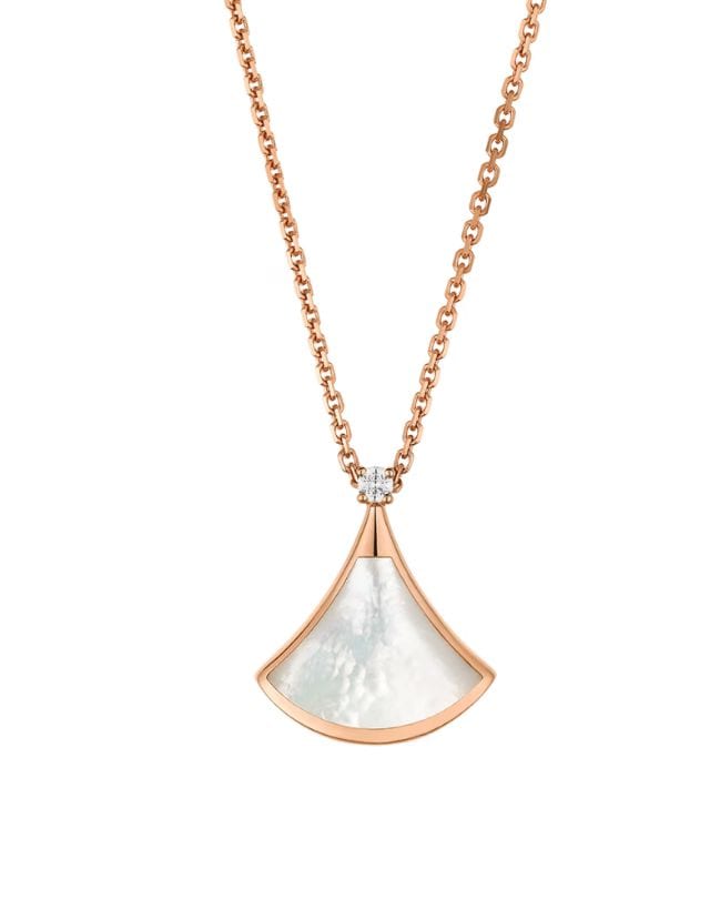 Divas' Dream 18 kt rose gold pendant necklace with chain, set with white mother-of-pearl and one brilliant-cut diamond