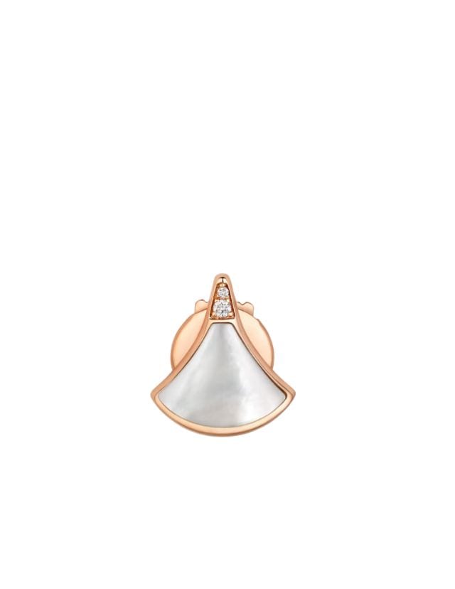 Divas' Dream 18 kt rose gold fan-shaped single stud earring set with mother-of-pearl and pavé diamonds