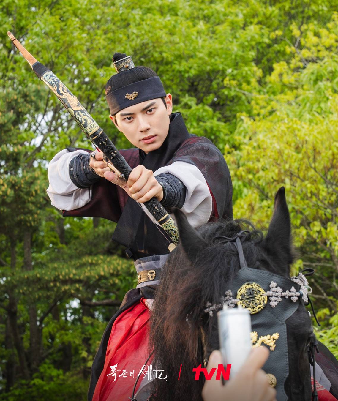 Lee Chae Min as King Lee Heon in Bon Appetit, Your Majesty