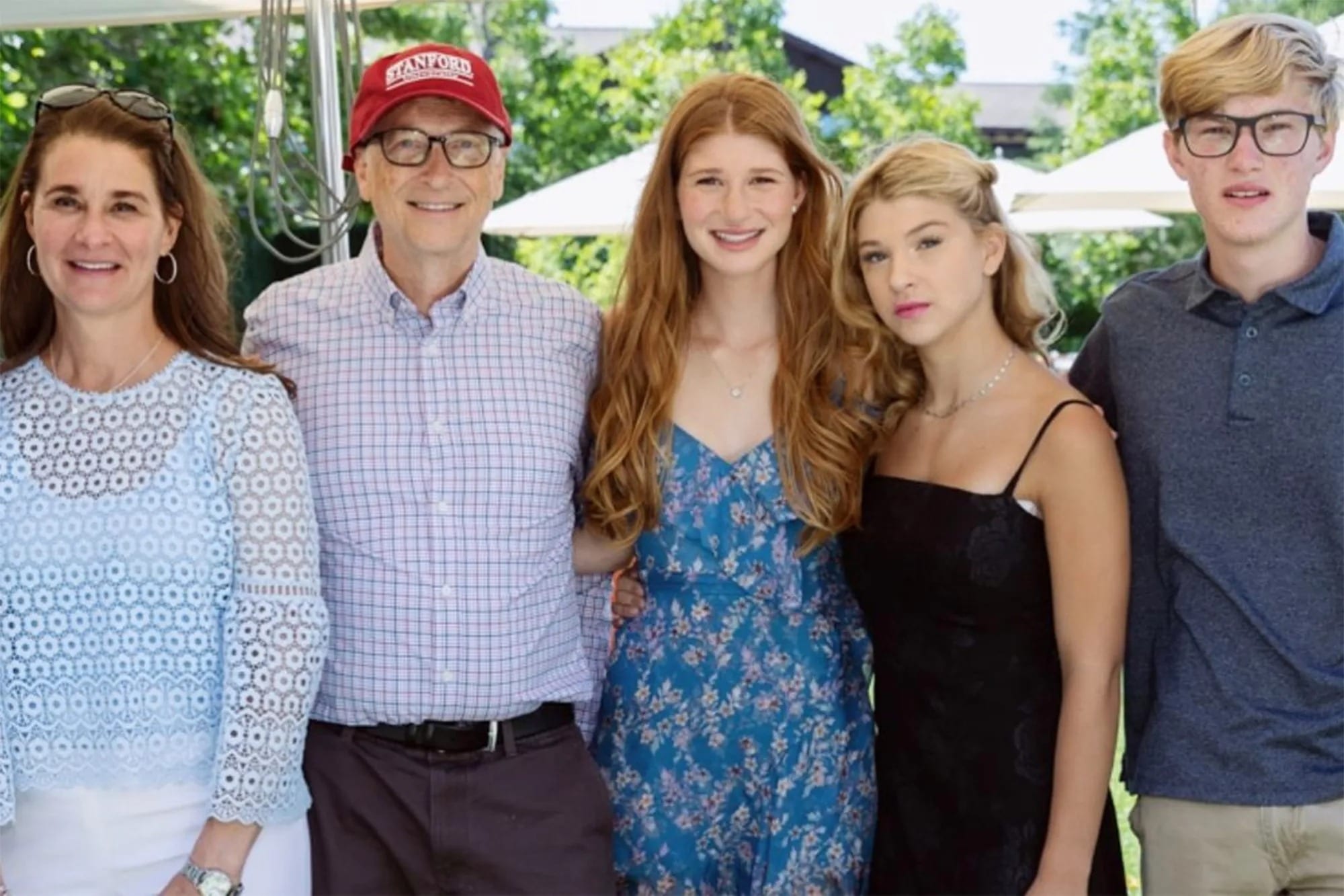 Bill Gates with Melinda French Gates and their children