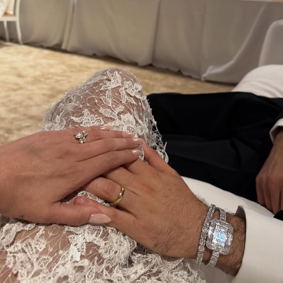 Selena Gomez ring
