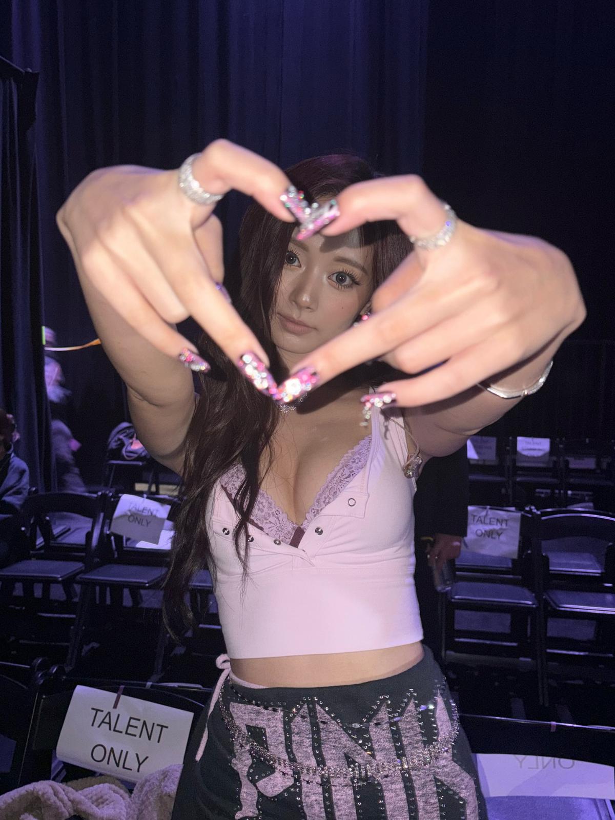 38C】2025VSFS♡TWICE TZUYU着用♡同色ブラ♡VSPINK2 TWICE Tzuyu's