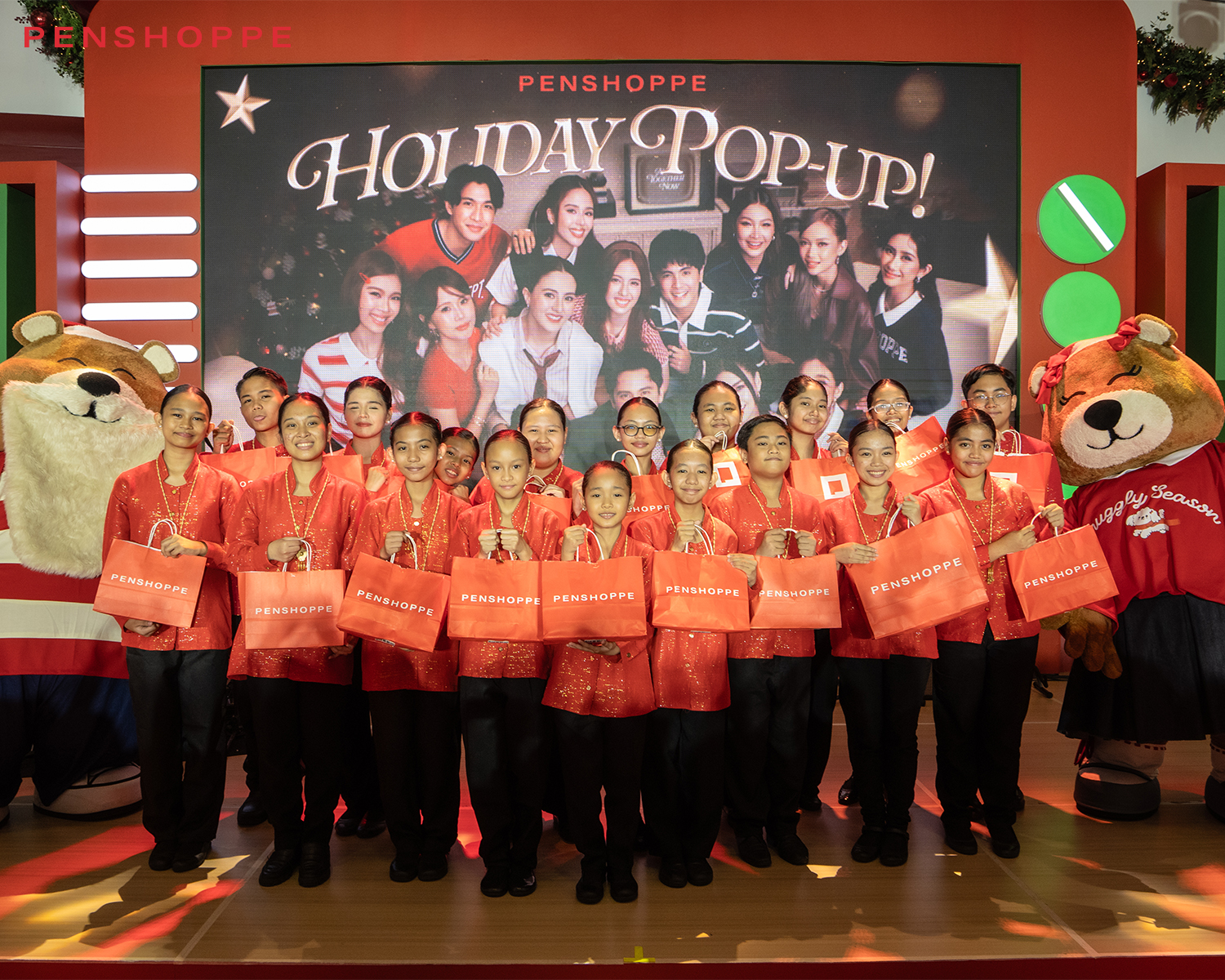 The Mandaluyong Children's Choir at Penshoppe's All Together Now Pop Up