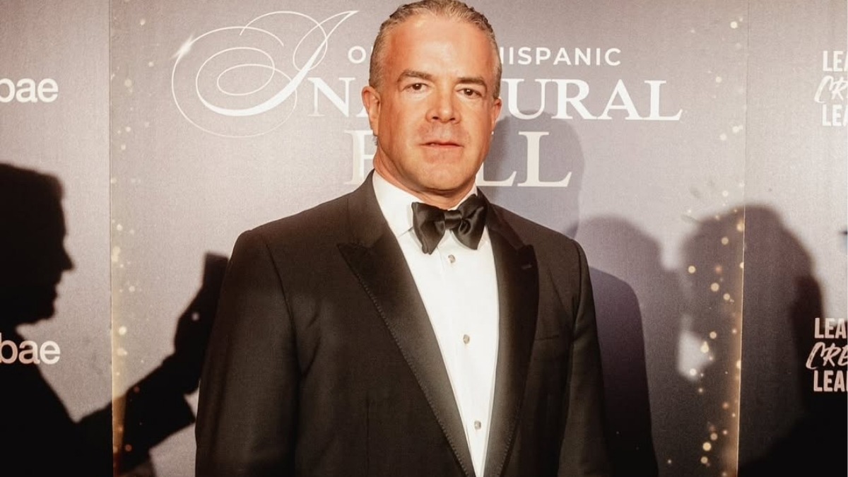 Who Is Raul Rocha? Facts About the President of the Miss Universe ...