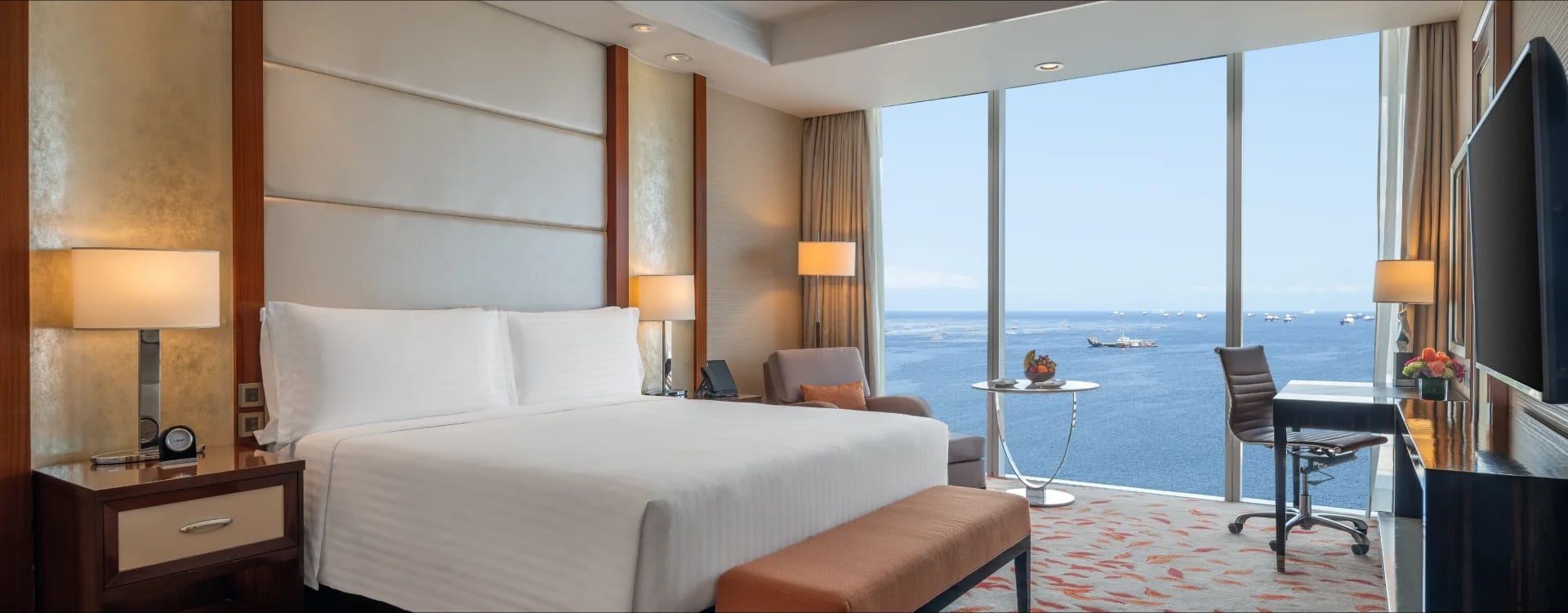 Solaire Resort Holiday 2025