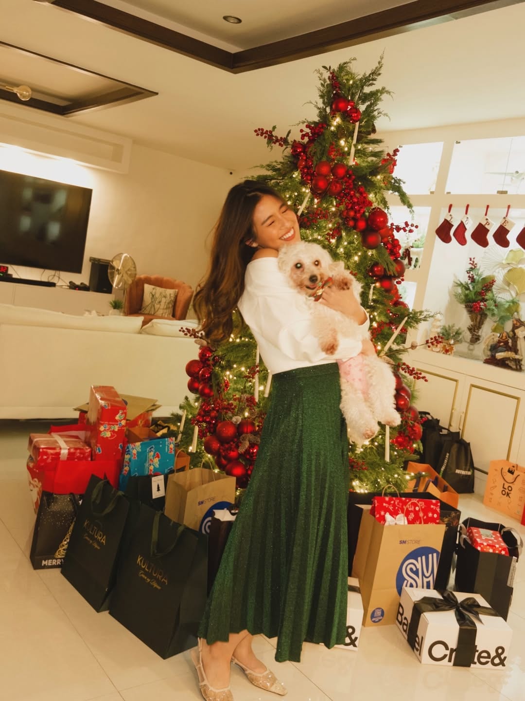 Gabbi Garcia's Christmas 2025 outfit