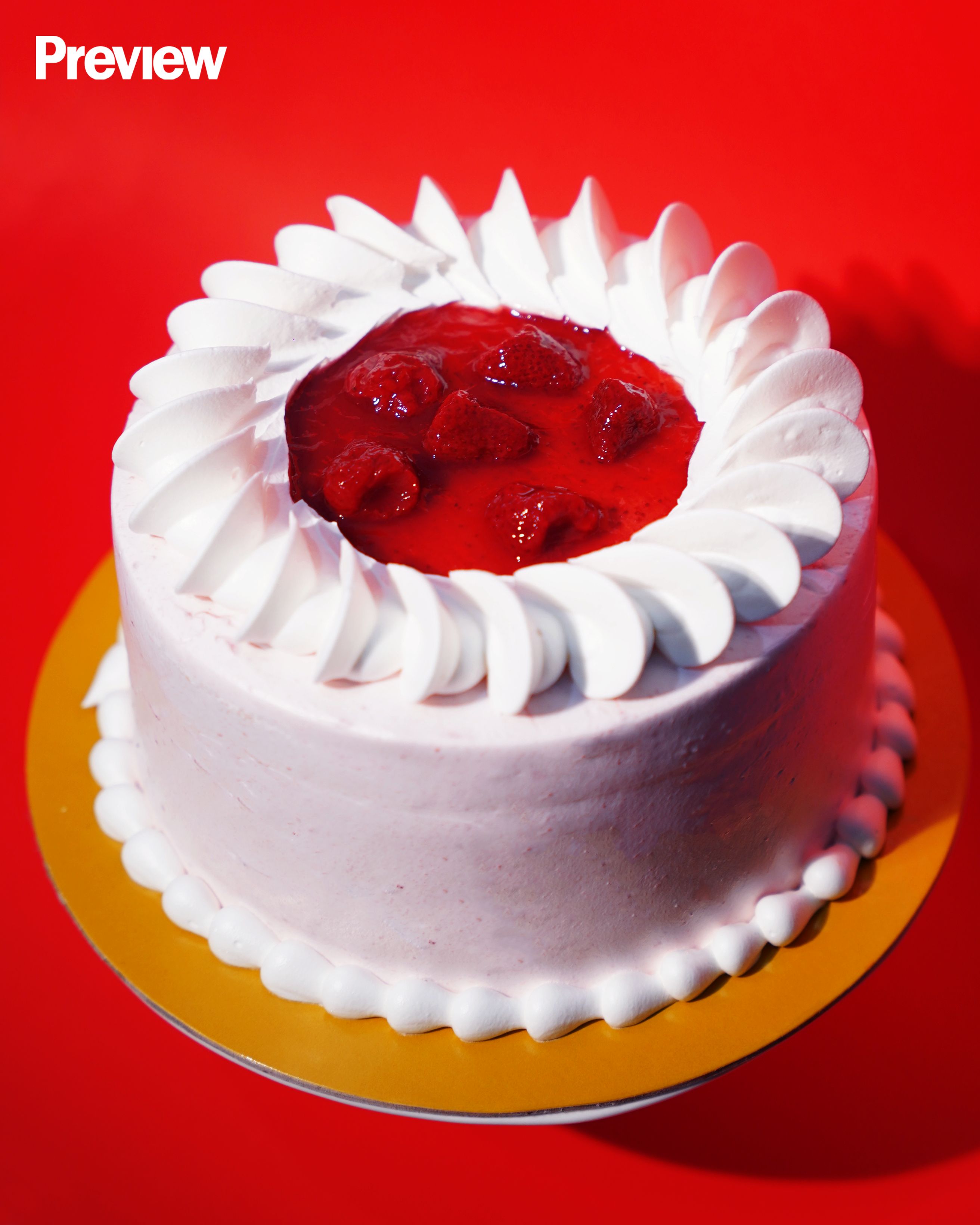 Goldilocks Signature Strawberry cake