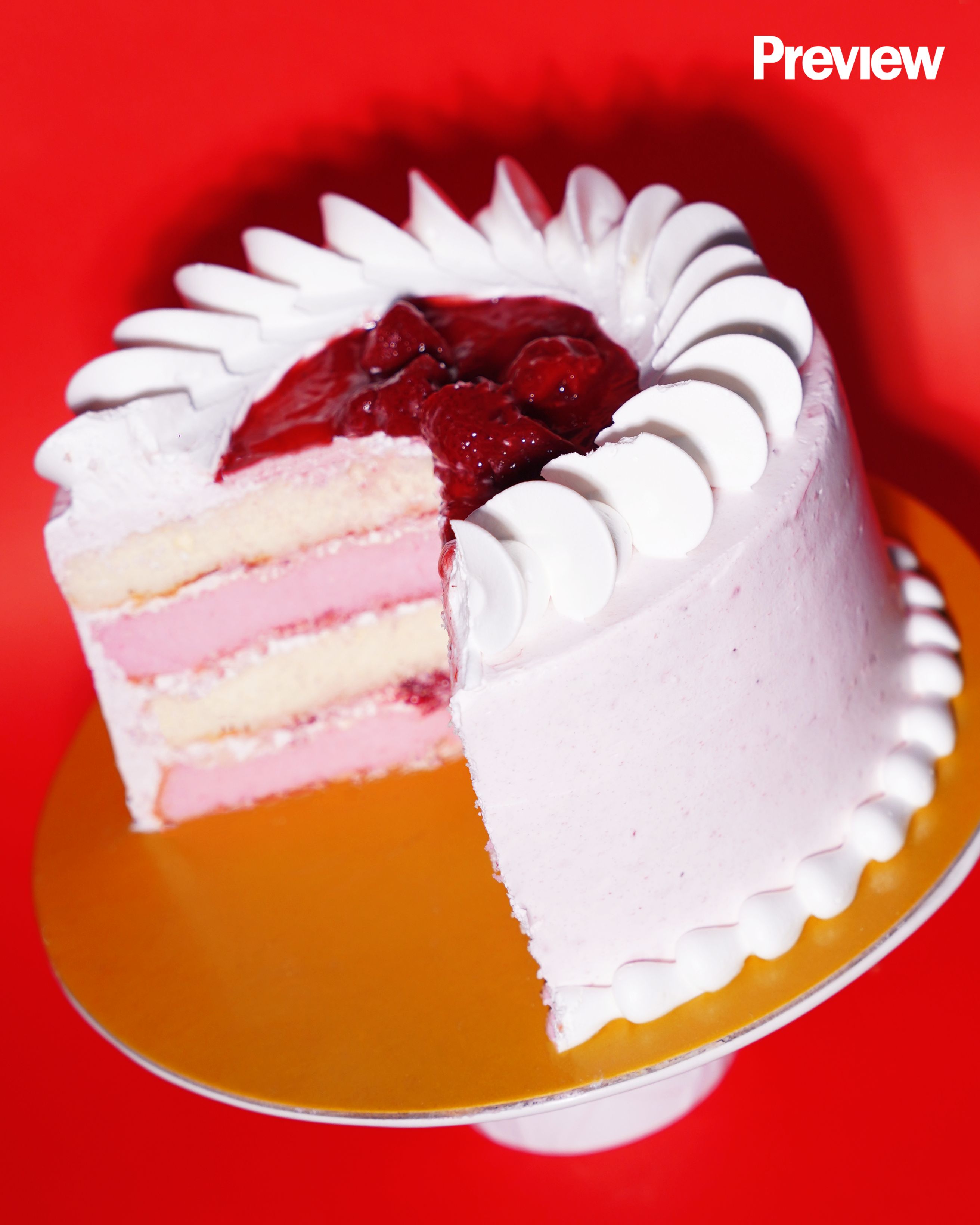 Goldilocks Signature Strawberry cake