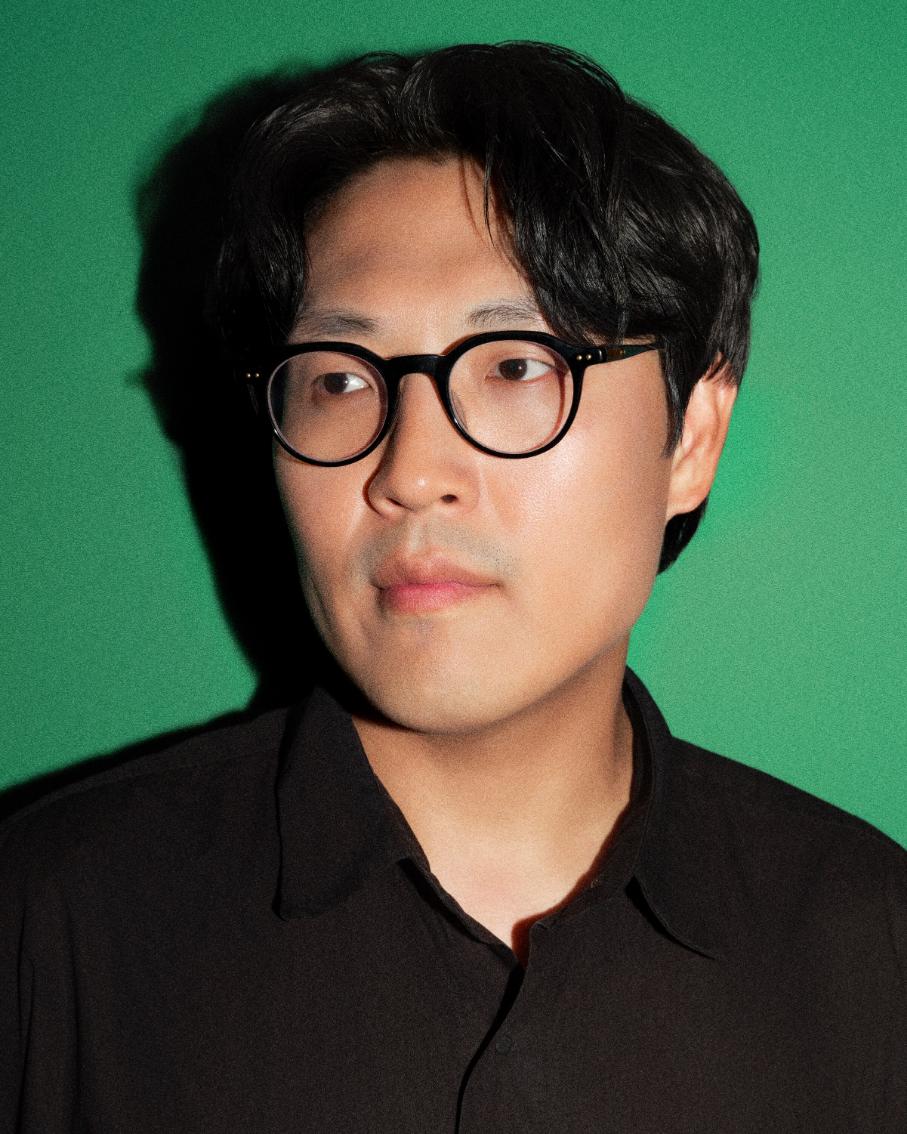 Korean ceramic artist Jongjin Park took home the top honor at this year’s Loewe Foundation Craft Prize