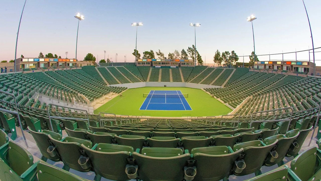 Carson Courts