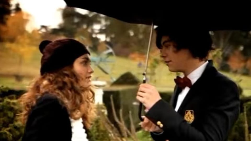 Did You Know? This Hollywood Actress Appeared in a One Direction Video Before She Was Famous