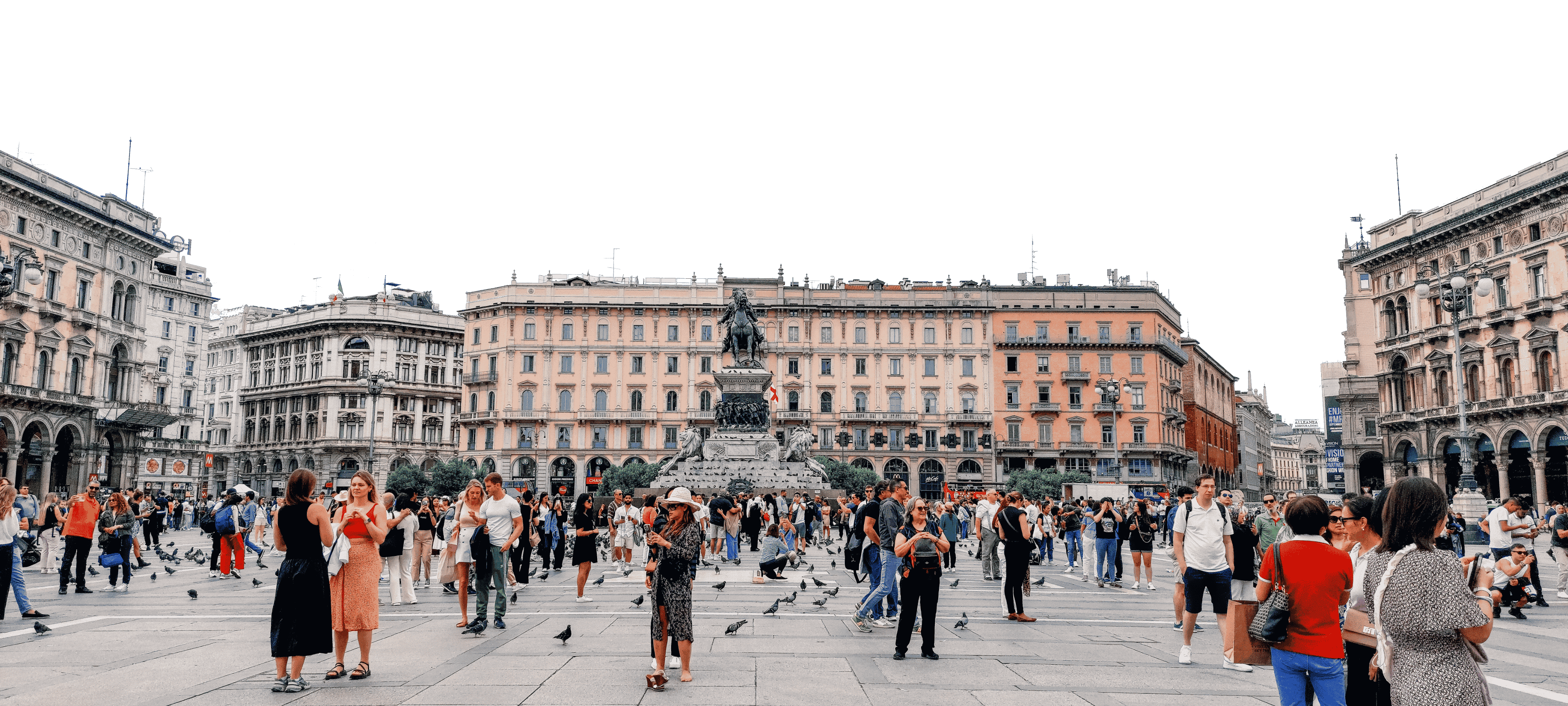 Crowd at Piazza del Duomo