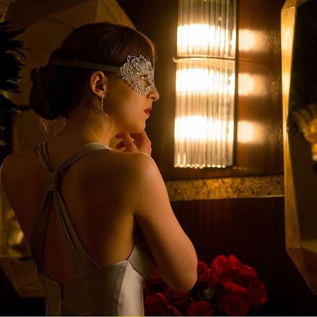 monique lhuillier silver dress fifty shades darker Fifty Shades Freed Wedding Dress Interview Monique Lhuillier