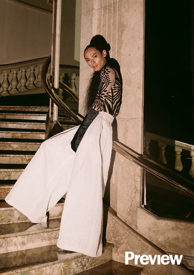 best poses in formal dress How to Pose in an Evening Gown for Flawless Photos