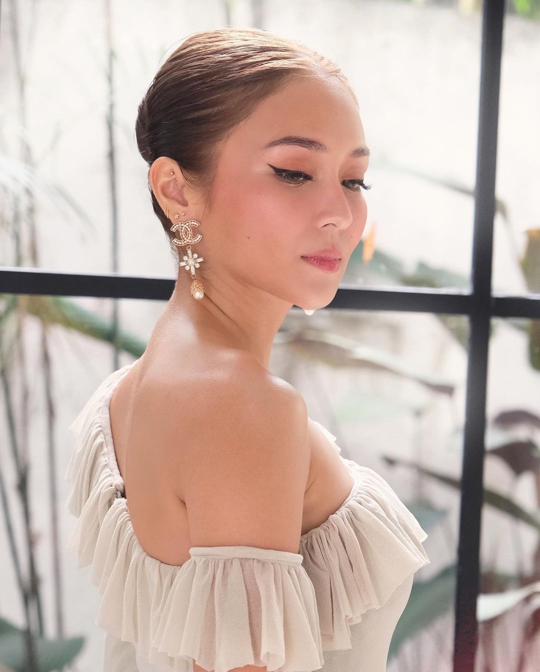 Kathryn Bernardo Attends Robi Domingo And Maiqui Pineda's Wedding In Sultry  Anthony Ramirez Gown | Preview.ph