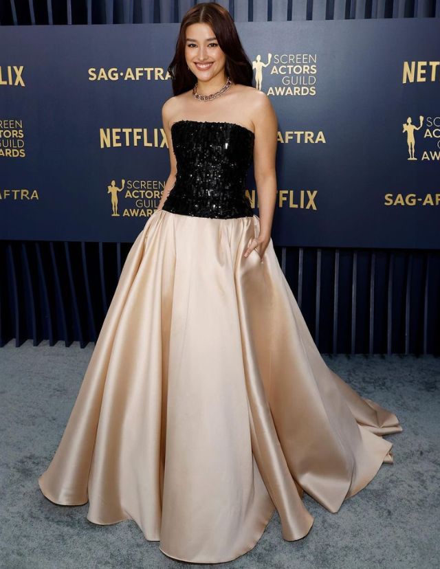 LOOK: Liza Soberano's Breathtaking Gown at the 2024 SAG Awards | Preview.ph