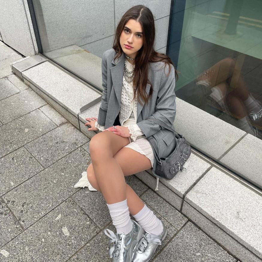 ballet sneaker outfits