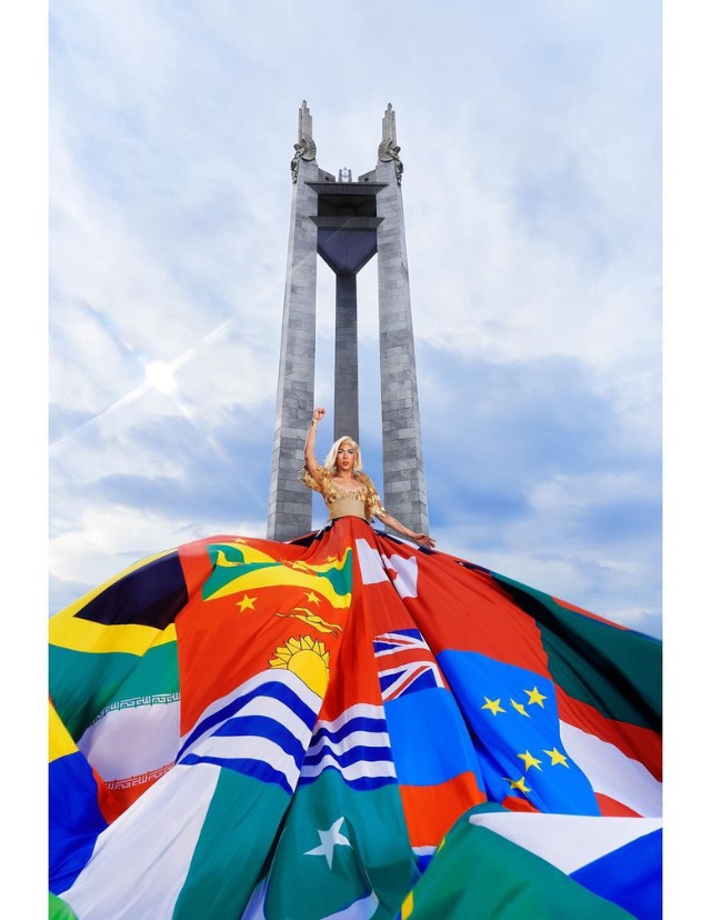 Vice Ganda, Amsterdam Rainbow Dress