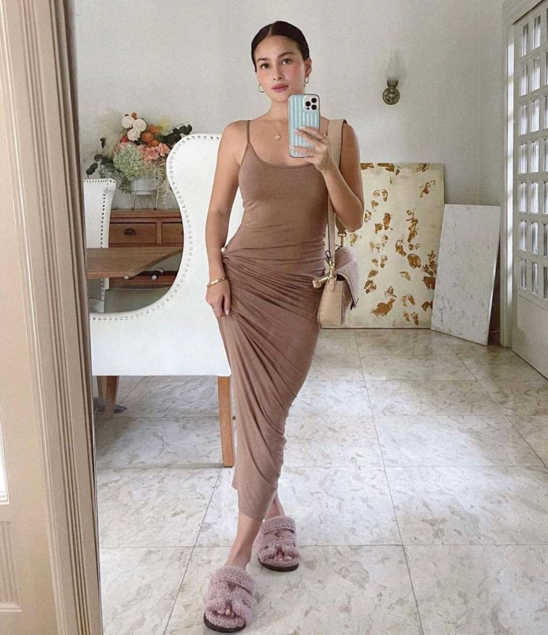 Elisse Joson wearing Hermes Chypre sandals