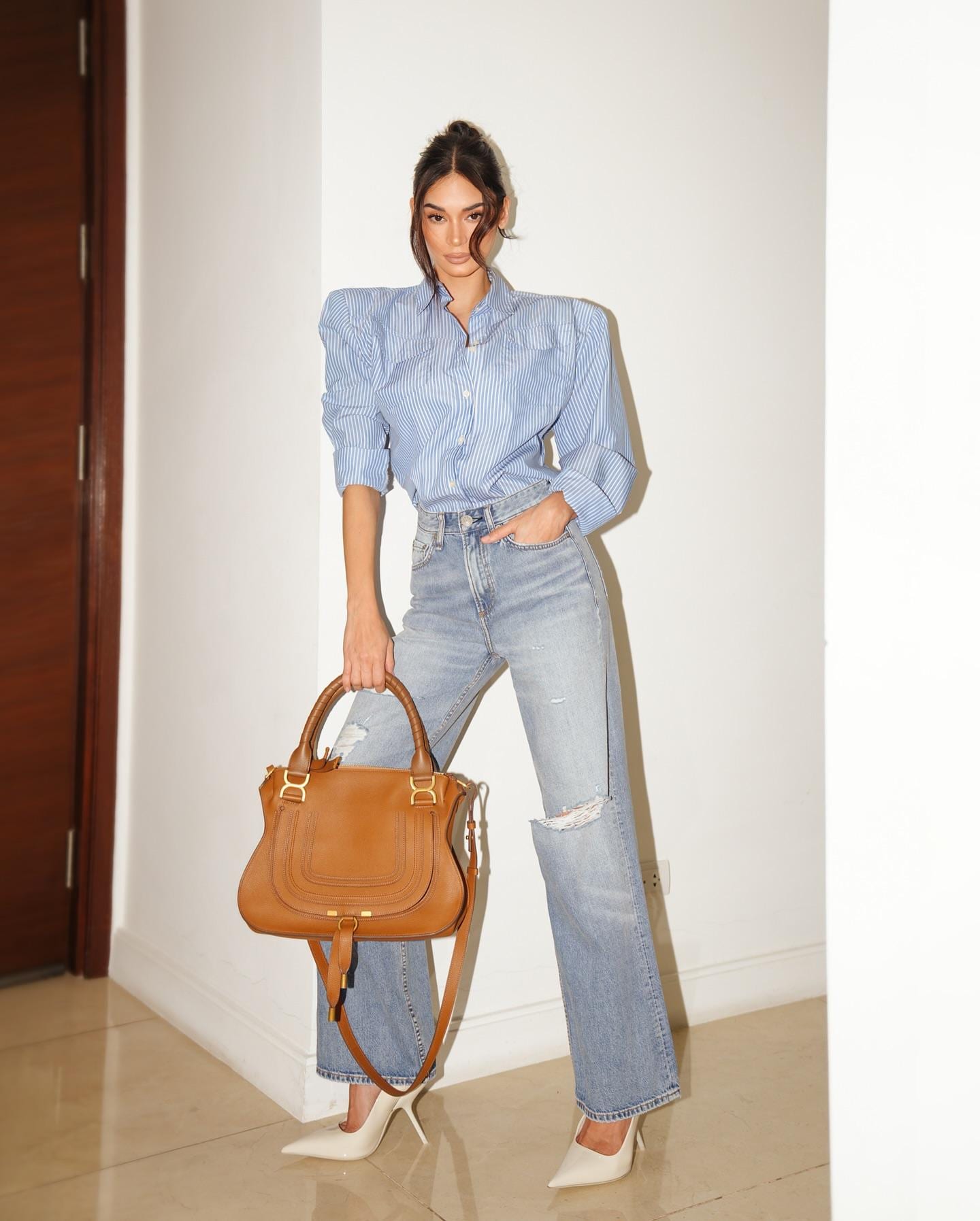 pia wurtzbach blue denim jeans outfits